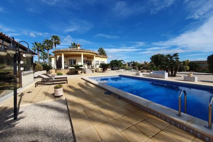 Image No.24-4 Bed Country Property for sale