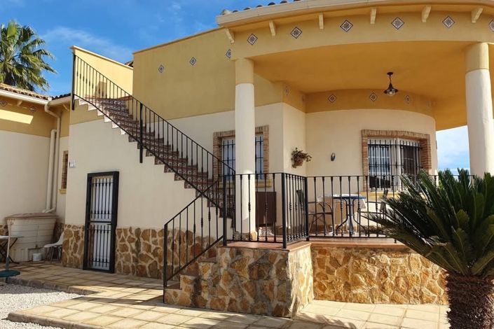 Image No.28-4 Bed Country Property for sale