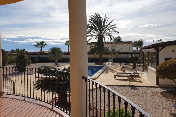 Image No.39-4 Bed Country Property for sale