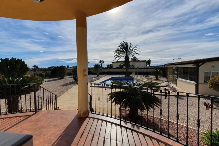 Image No.40-4 Bed Country Property for sale