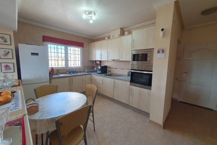 Image No.50-4 Bed Country Property for sale