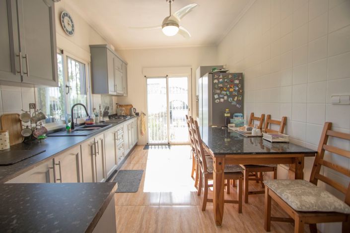 Image No.18-3 Bed Country Property for sale