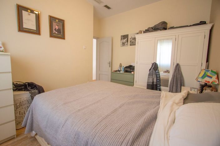 Image No.26-3 Bed Country Property for sale