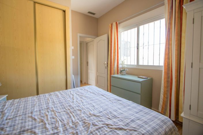 Image No.28-3 Bed Country Property for sale