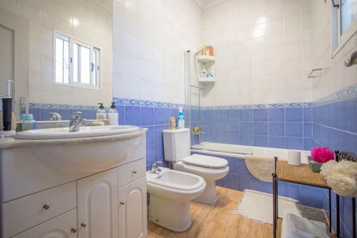 Image No.29-3 Bed Country Property for sale