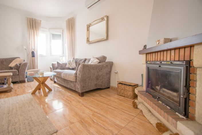 Image No.39-3 Bed Country Property for sale