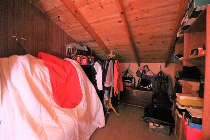 Image No.10-3 Bed Country Property for sale