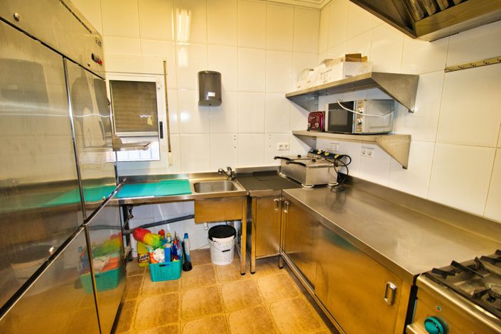 Image No.23-5 Bed Country Property for sale