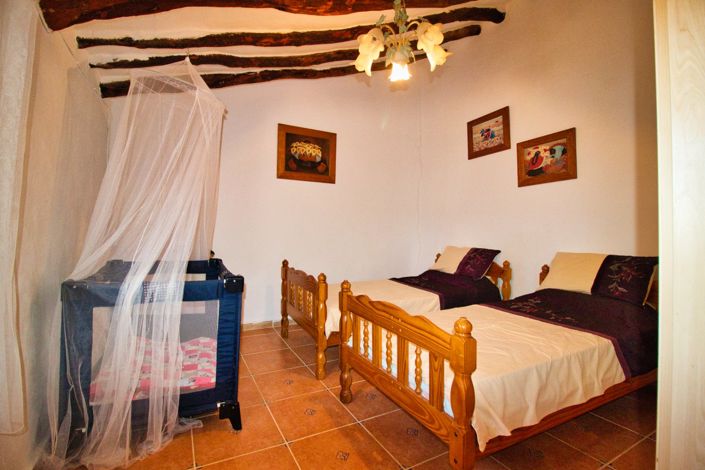 Image No.36-5 Bed Country Property for sale