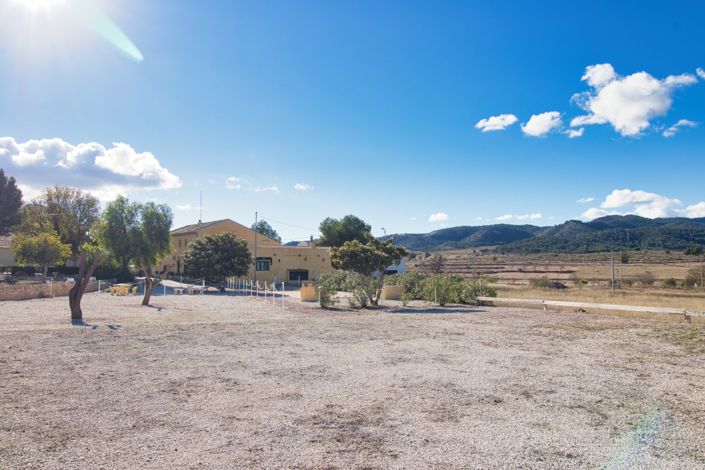 Image No.9-5 Bed Country Property for sale