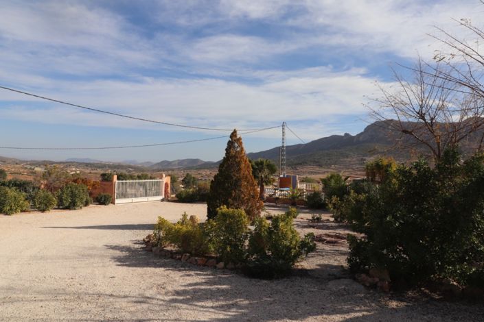 Image No.4-4 Bed Country Property for sale