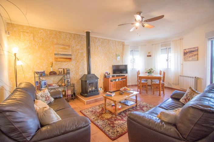 Image No.14-2 Bed Country Property for sale