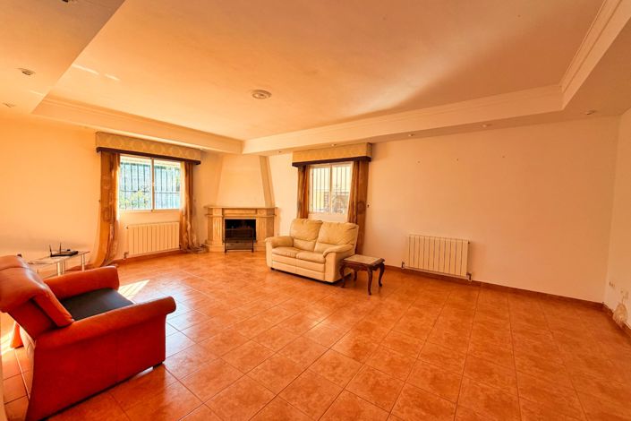 Image No.18-5 Bed Country Property for sale