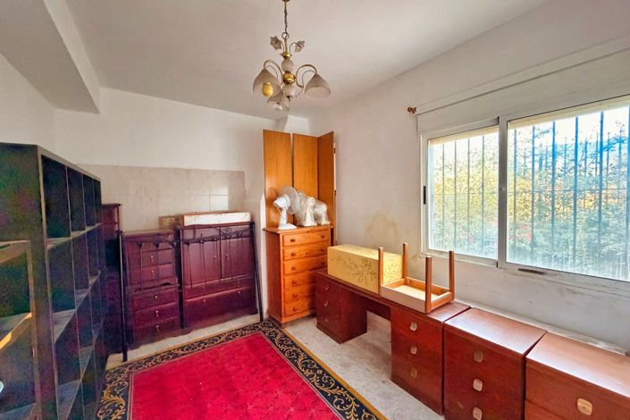 Image No.32-5 Bed Country Property for sale