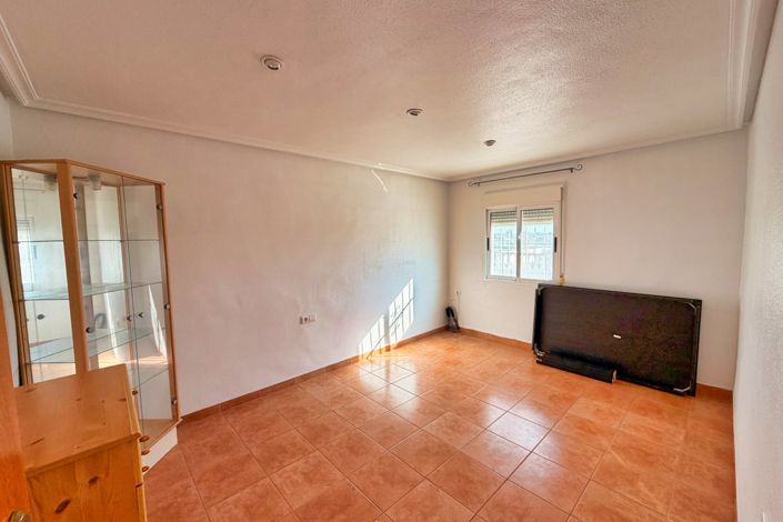 Image No.39-5 Bed Country Property for sale