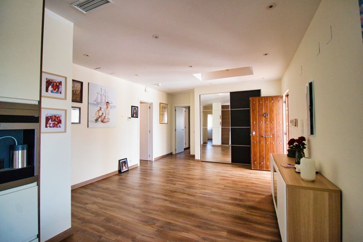 Image No.14-3 Bed Country Property for sale