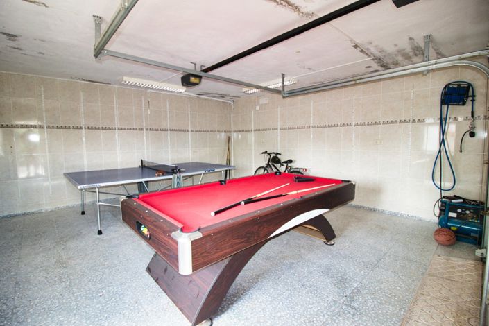 Image No.29-3 Bed Country Property for sale