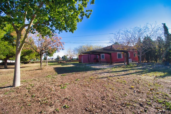 Image No.40-3 Bed Country Property for sale