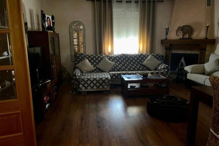 Image No.10-9 Bed Country Property for sale