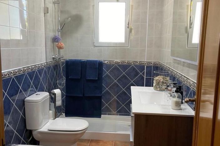 Image No.20-9 Bed Country Property for sale