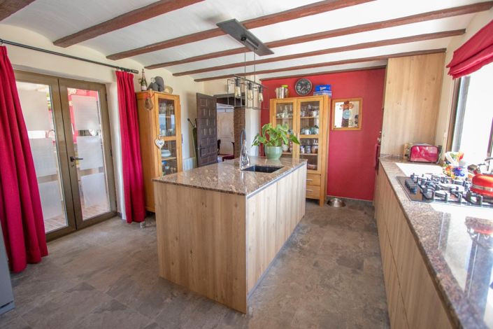 Image No.35-7 Bed Country Property for sale