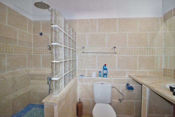 Image No.32-5 Bed Country Property for sale