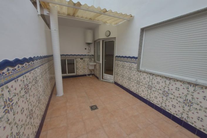 Image No.15-3 Bed Townhouse for sale