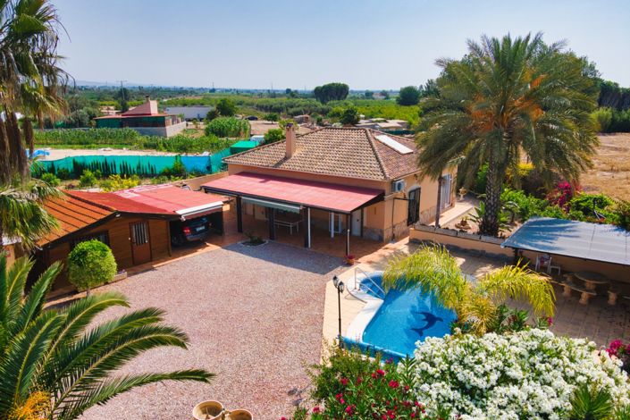 Image No.41-3 Bed Country Property for sale