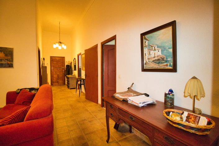 Image No.8-3 Bed Country Property for sale