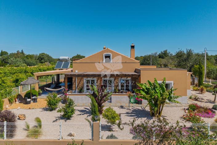 Image No.1-3 Bed Villa for sale
