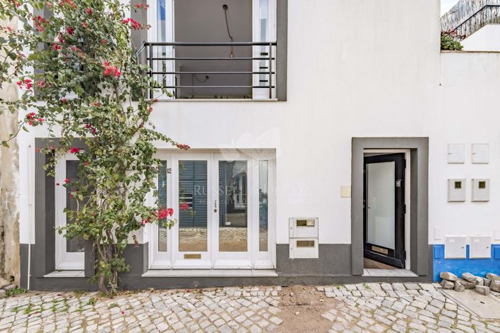 Image No.1-2 Bed Townhouse for sale