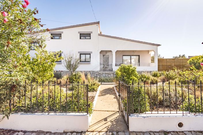 Image No.3-5 Bed Villa for sale