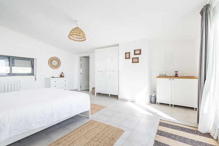 Image No.19-5 Bed Villa for sale