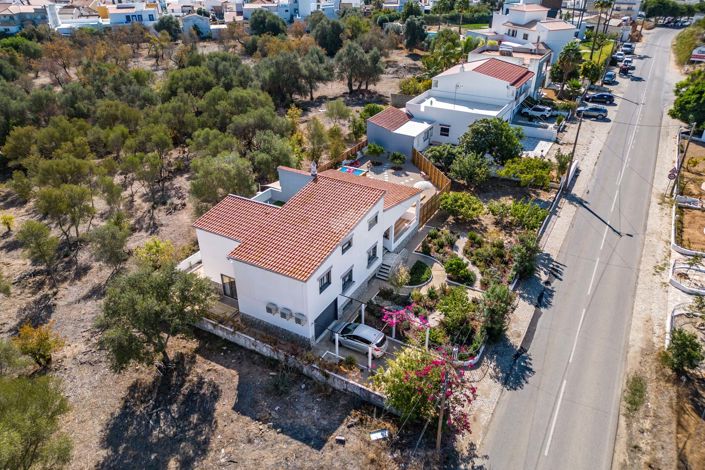 Image No.2-5 Bed Villa for sale