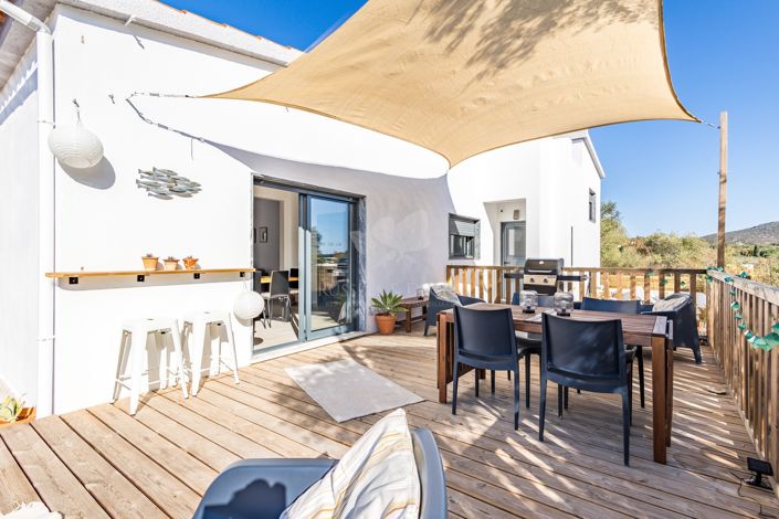 Image No.27-5 Bed Villa for sale