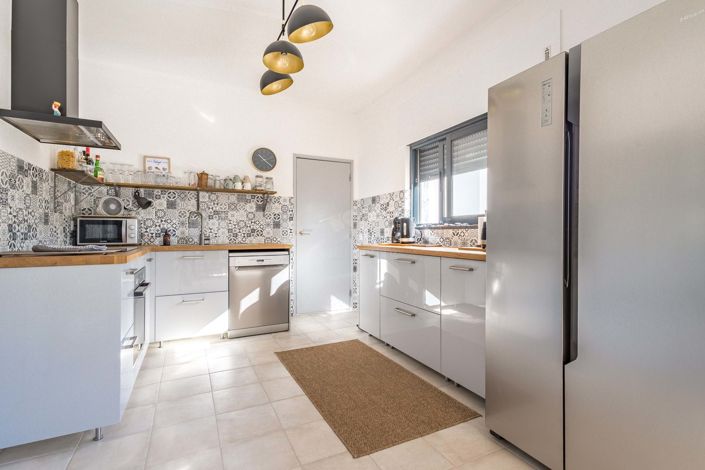 Image No.6-5 Bed Villa for sale