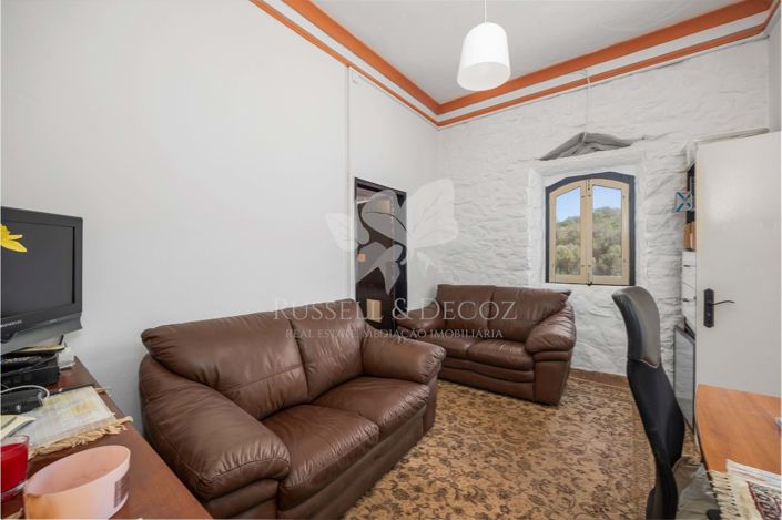 Image No.12-3 Bed Farmhouse for sale