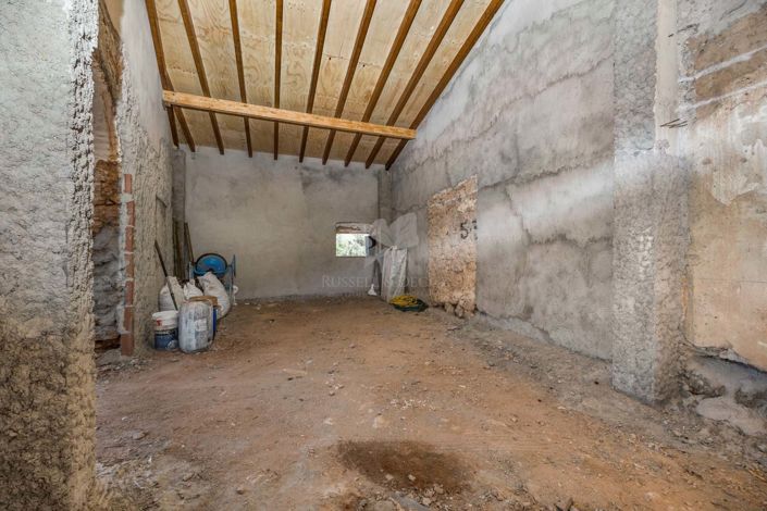 Image No.20-3 Bed Farmhouse for sale