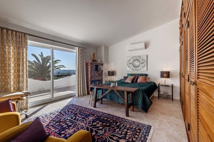 Image No.29-3 Bed Villa for sale