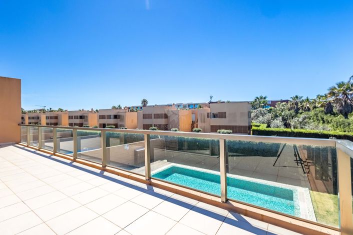 Image No.21-4 Bed Townhouse for sale