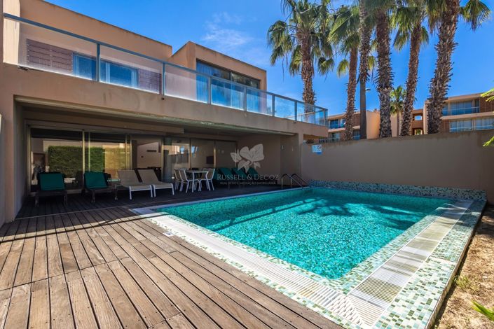 Image No.23-4 Bed Townhouse for sale