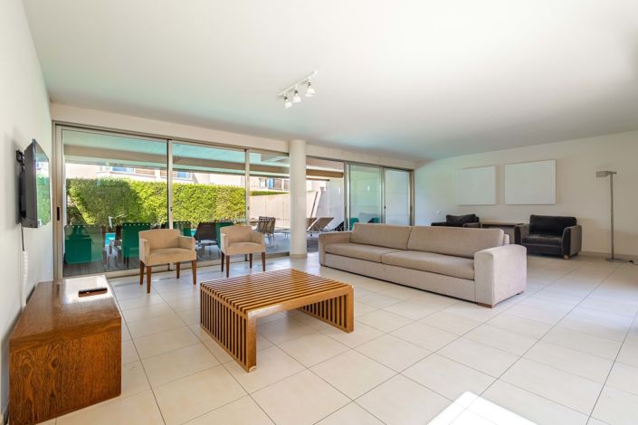 Image No.3-4 Bed Townhouse for sale