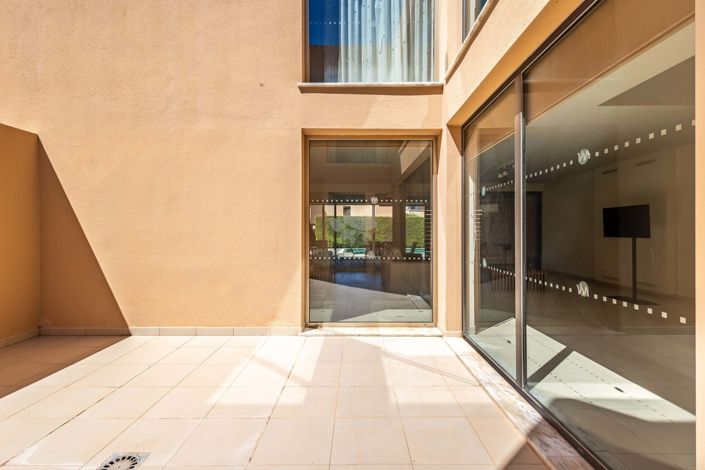 Image No.4-4 Bed Townhouse for sale