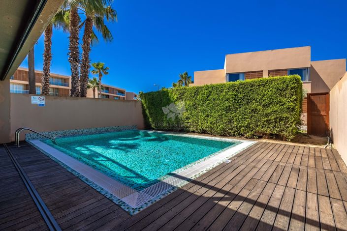 Image No.6-4 Bed Townhouse for sale