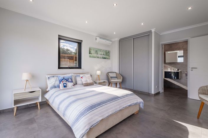 Image No.15-4 Bed Villa for sale