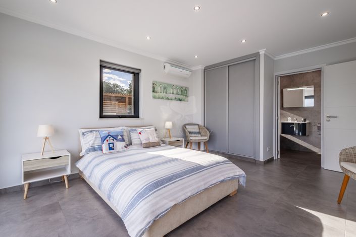 Image No.15-4 Bed Villa for sale