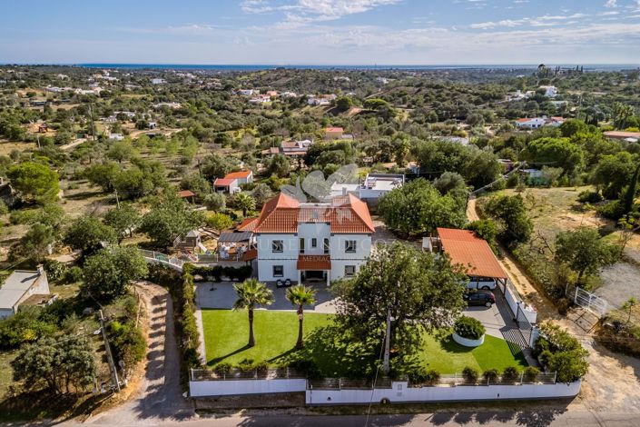 Image No.1-4 Bed Villa for sale