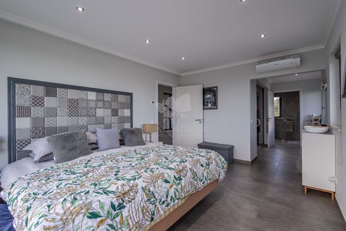 Image No.21-4 Bed Villa for sale