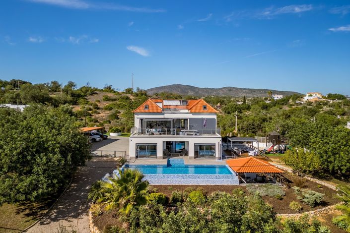 Image No.3-4 Bed Villa for sale