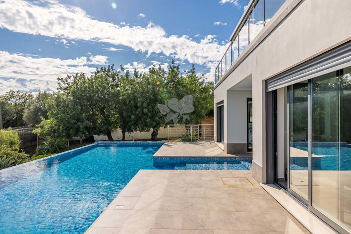 Image No.37-4 Bed Villa for sale